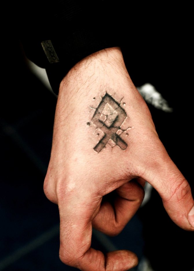 Eén rune is het beste voor een tatoeage