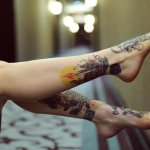 Татуировки на женските крака