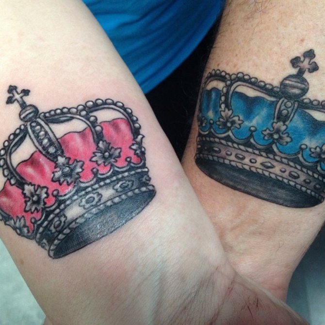 Значение на татуировката в короната на момичето
