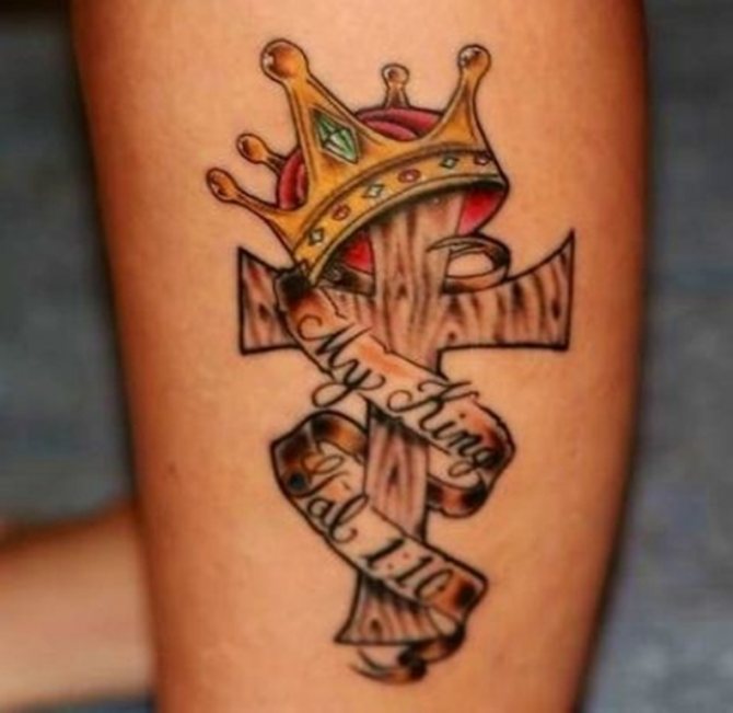 a tetováló korona jelentése