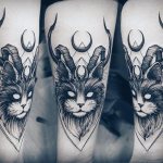 Σημασία του τατουάζ γάτας για κορίτσια και άνδρες, αιγυπτιακές γάτες, σφίγγα, κεφάλι γάτας, μαύρο, φτερά, πόδια