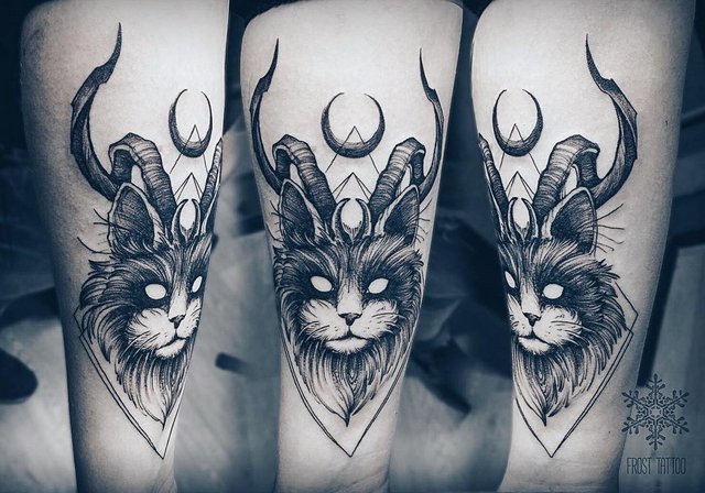 Значение на татуировката на котка за момичета и мъже, египетски котки, сфинкс, котешка глава, черно, крила, лапи